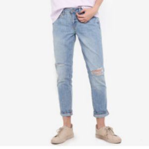 GAP Sexy Boyfriend Jeans